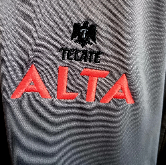 Collared shirt by heat gear, Tecate Alta shirt size medium - Picture 2 of 6